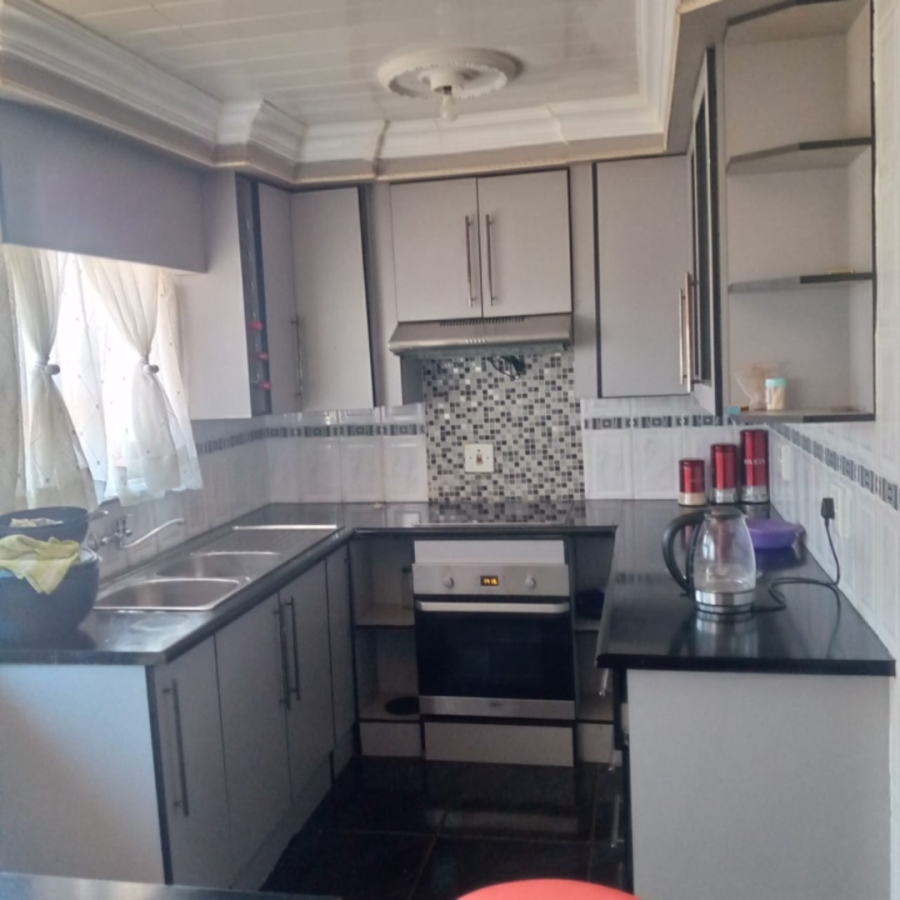 3 Bedroom Property for Sale in Botshabelo Free State